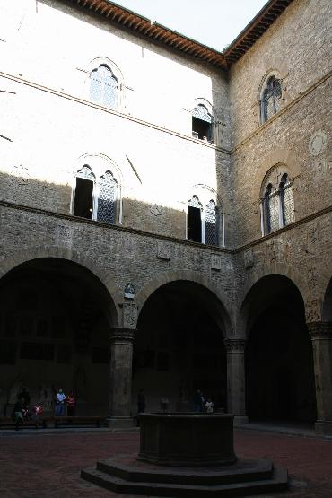 klik hier voor de originele foto (317kB - 1067x1600)